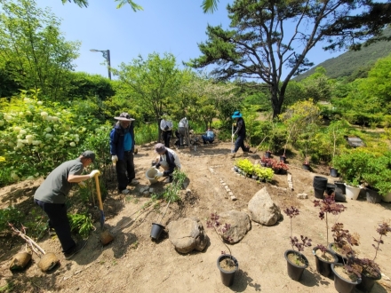 구례군, 정원관리 평생교육 수강생 모집…생활 속 정원문화 확산